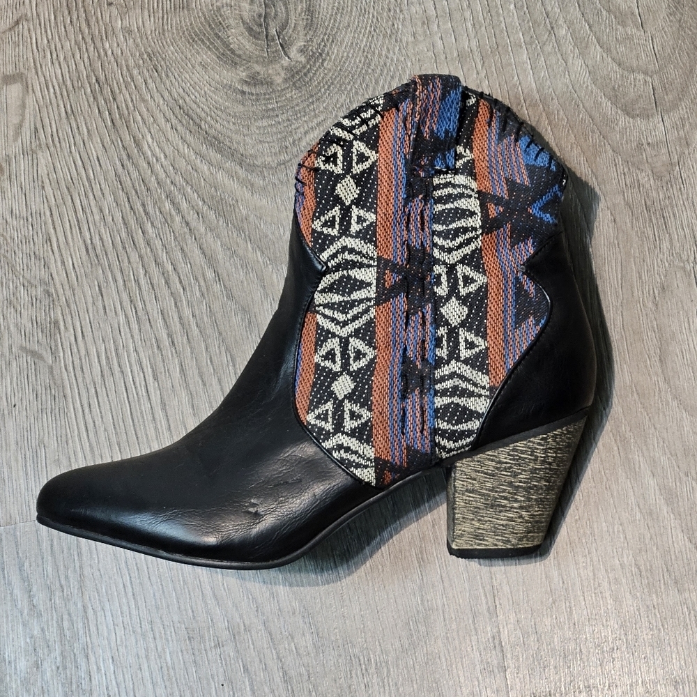 Vintage Aztec Vegan Leather Western Ankle Boots